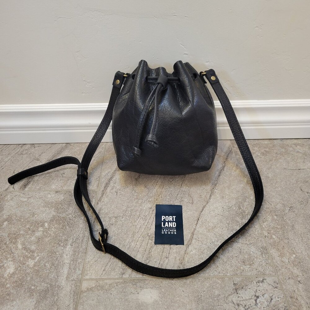 Portland Leather Goods small Bucket Bag in pebbled black